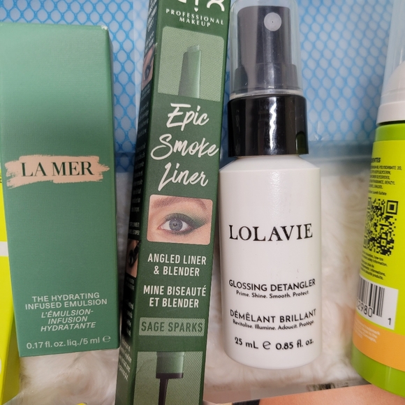 SOLD      Beauty Stocking Stuffers - Picture 7 of 10